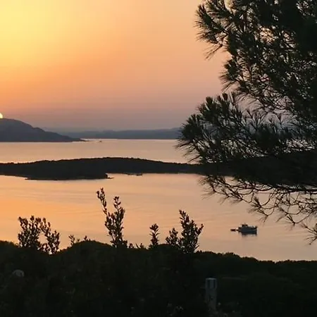 Semesterbostad House With Amazing View